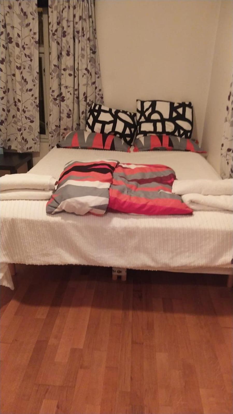 Nice 1-Bedroom Apartment In Heart Of The City 스타방에르 외부 사진