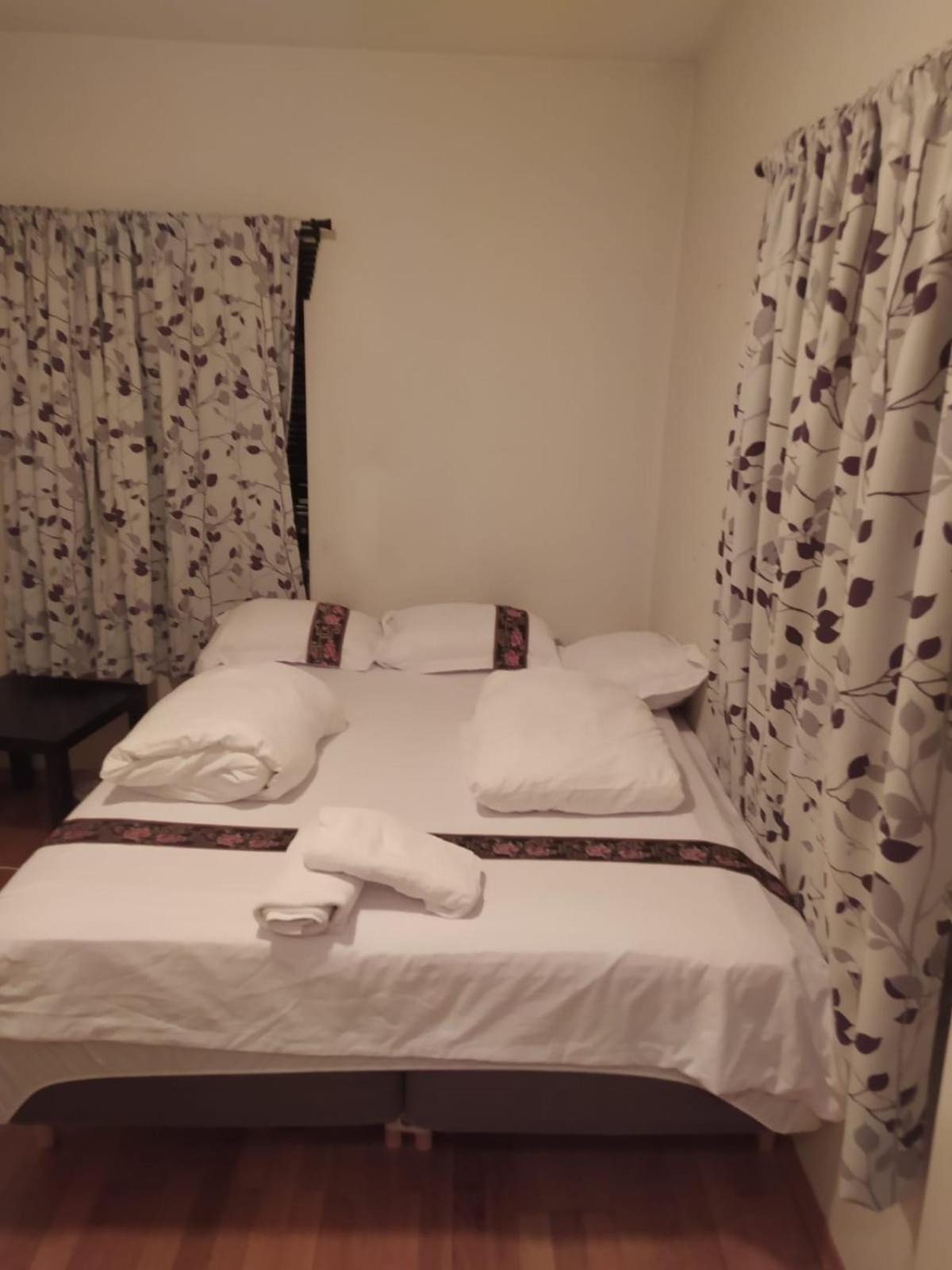 Nice 1-Bedroom Apartment In Heart Of The City 스타방에르 외부 사진